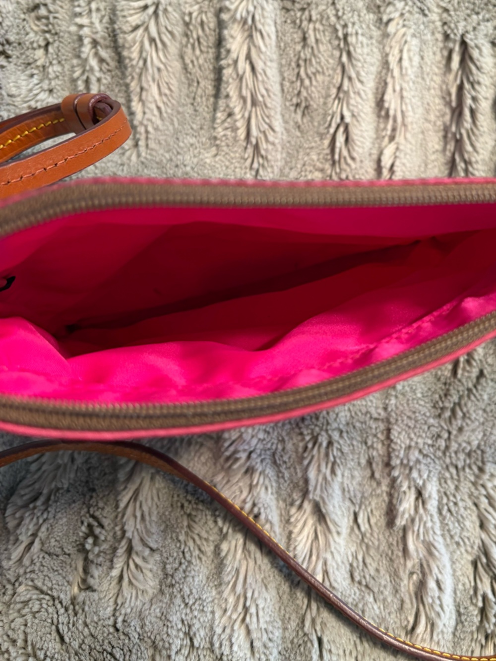 Dooney & Bourke Pink Crossbody Bag - Picture 4 of 8